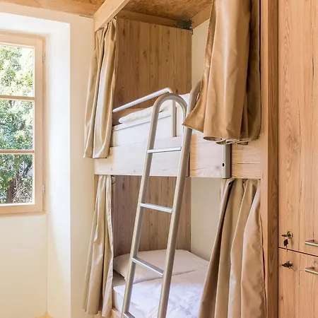 Antique Vandrarhem *