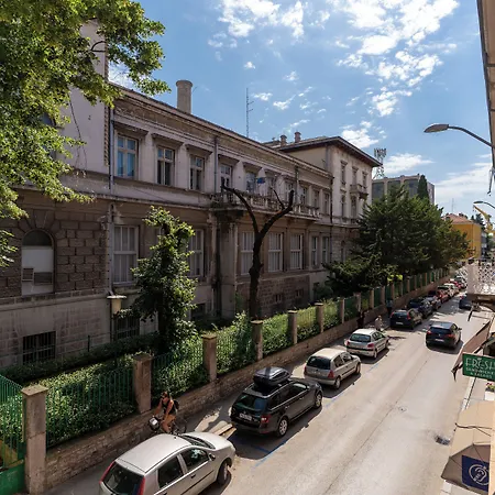 Antique Ostello Pola