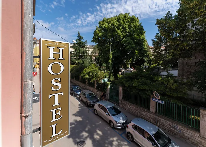 Antique Hostel Póla